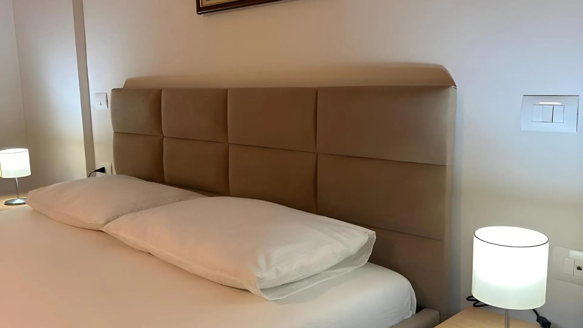 Family-Friendly Apartment With Balcony Vlorë 0*,  アルバニア